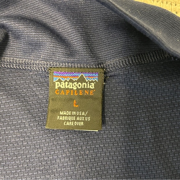 Patagonia Men’s Size Large Capilene Navy 1/4 zip lightweight pullover Hiking - Picture 4 of 11